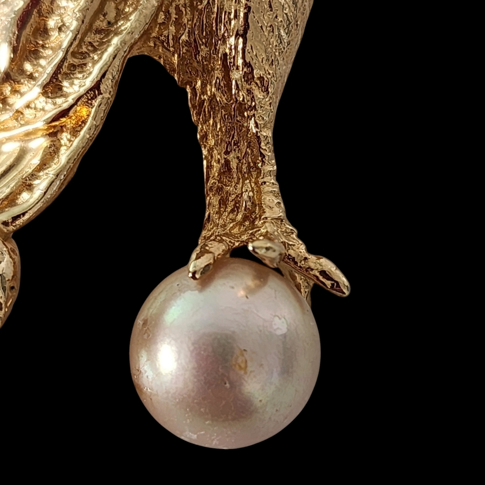 Vintage Oleg Cassini 1964 brooch peacock rhinestones and faux pearl gold  A0033 - Picture 9 of 16